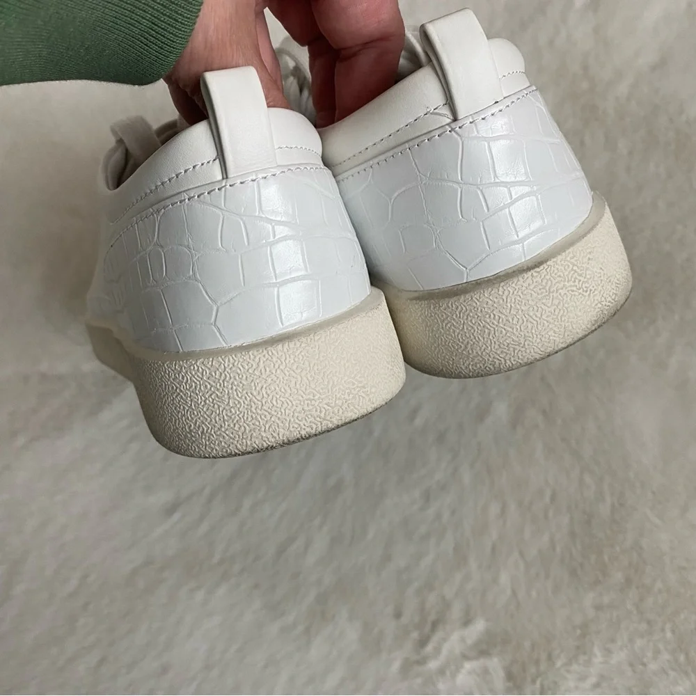 VIONIC Winny White Leather Croc-Embossed Comfort Sneakers | 6.5 - Picture 6 of 9
